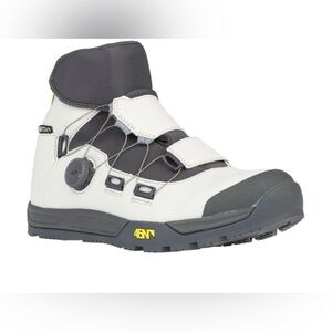 48NRTH White Grey Winter Cycling snow Boots